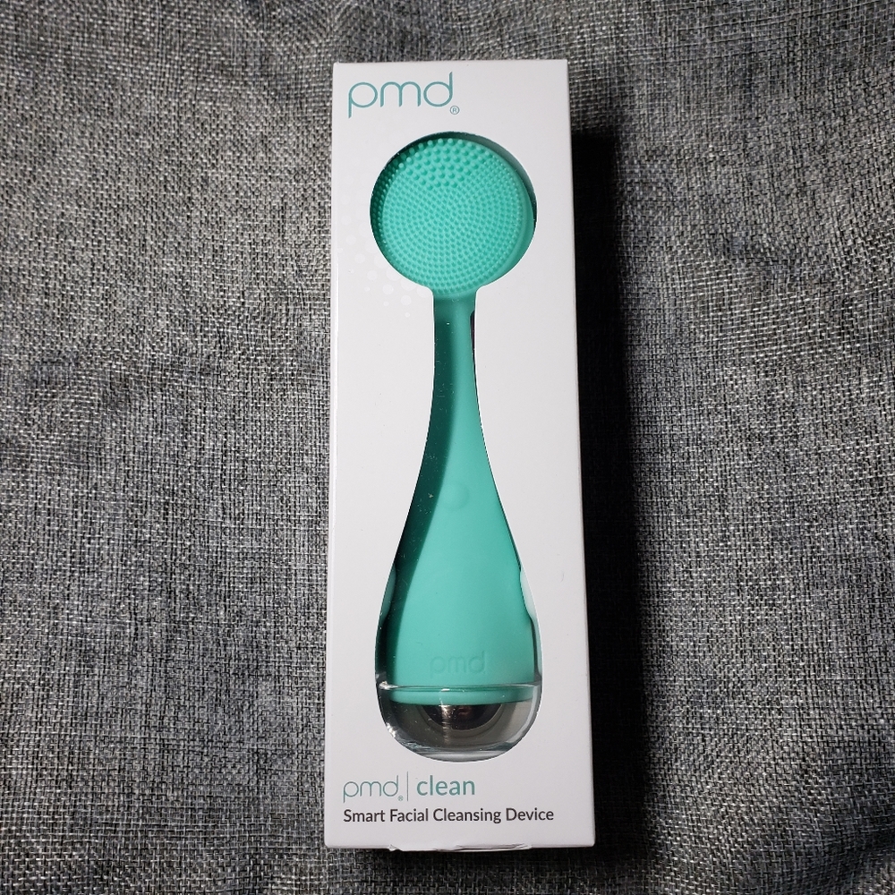PMD Smart Facial Cleanser/Serum Applicator